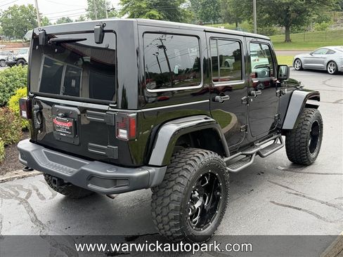 Used 2012 Jeep Wrangler Unlimited Sahara w/ Max Tow Pkg AWD/4WD image 19
