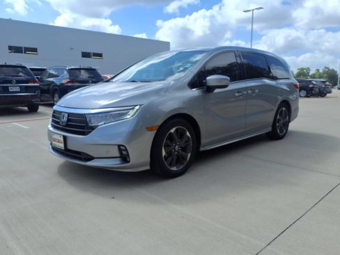 Used 2021 Honda Odyssey Elite image 7