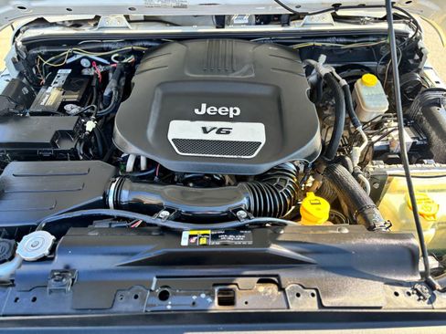 Used 2017 Jeep Wrangler Unlimited Sport w/ Quick Order Package 24S image 9