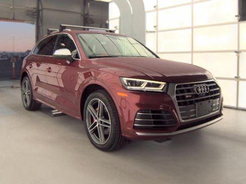 Used 2018 Audi SQ5 Prestige w/ Prestige Package AWD/4WD image 3