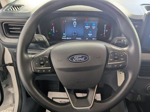 Used 2025 Ford Maverick XL w/ Equipment Group 102A AWD/4WD image 19