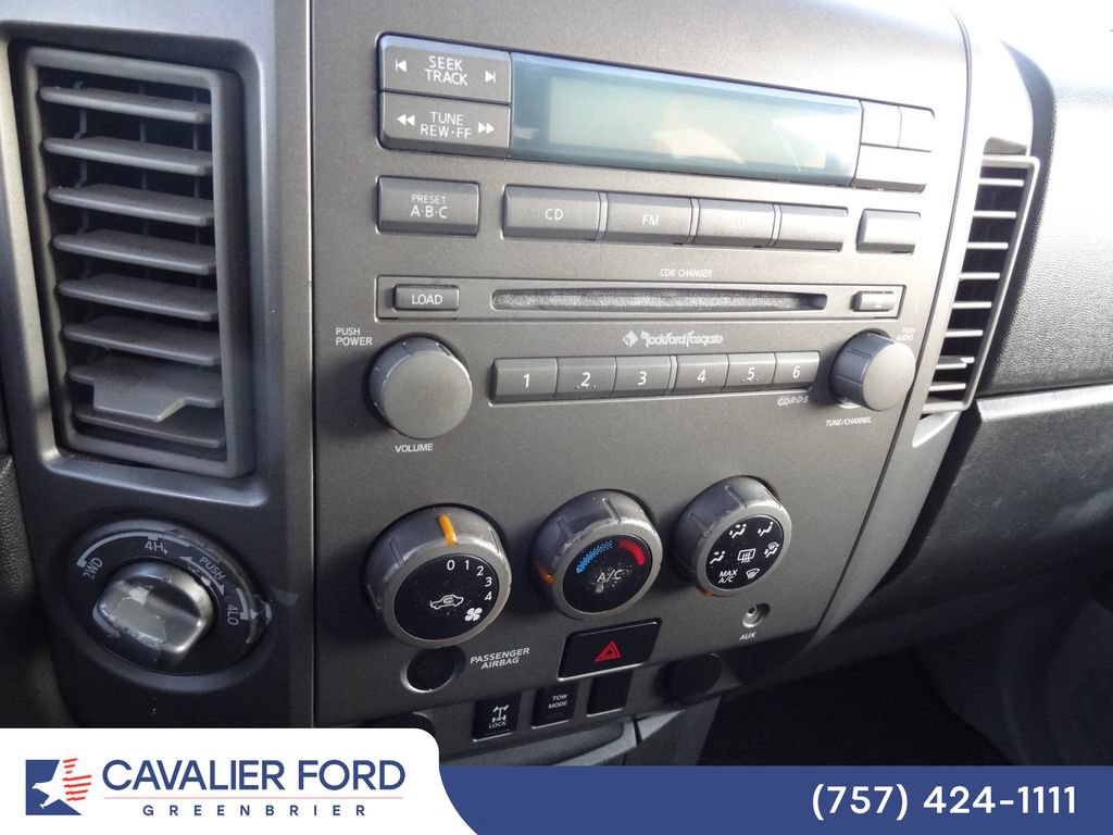 Used 2004 Nissan Titan SE AWD/4WD image 10