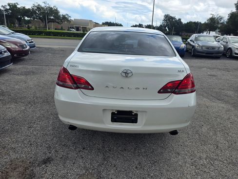 Used 2008 Toyota Avalon XLS FWD image 6