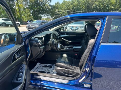 Used 2021 Nissan Maxima 3.5 SV w/ Floor Mat Group FWD image 9