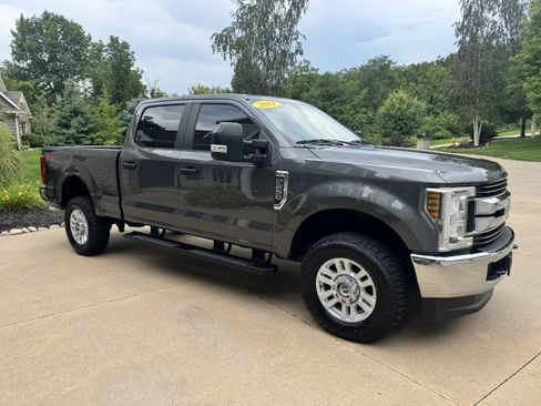 Used 2019 Ford F250 XL w/ STX Appearance Package AWD/4WD image 10