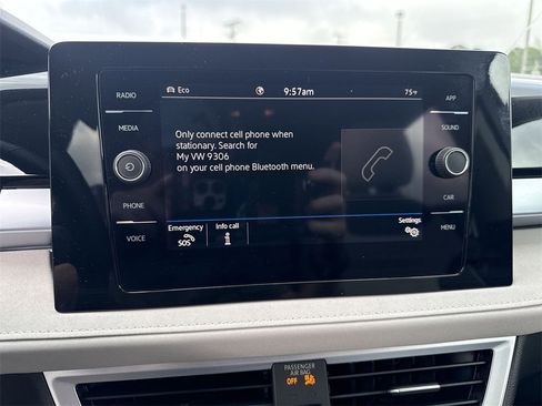 New 2025 Volkswagen Taos SE image 13