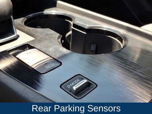 Used 2024 Nissan Rogue SV image 10