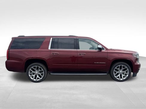 Used 2020 Chevrolet Suburban Premier AWD/4WD image 5