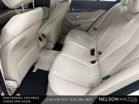 Used 2017 Mercedes-Benz E 300 4MATIC image 35