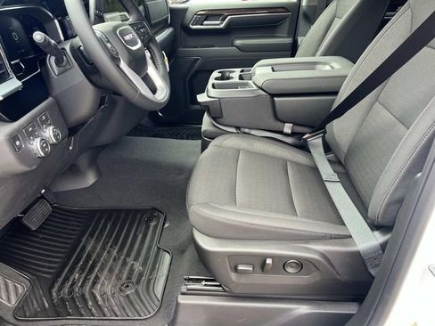 New 2026 GMC Sierra 1500 Elevation image 15
