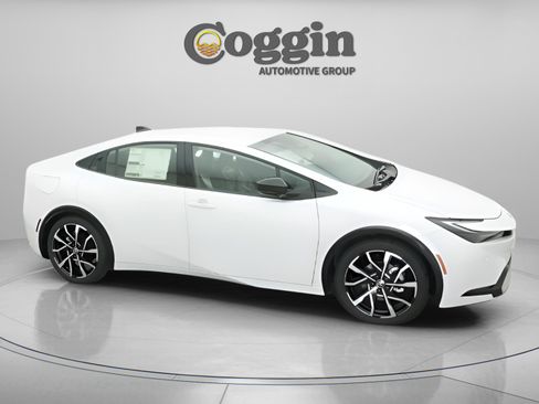 New 2026 Toyota Prius Plug-In Hybrid image 20