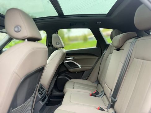 Certified 2025 Audi Q5 Premium w/ Convenience Package AWD/4WD image 23