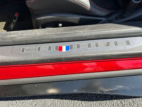 Used 2018 Chevrolet Camaro ZL1 image 26