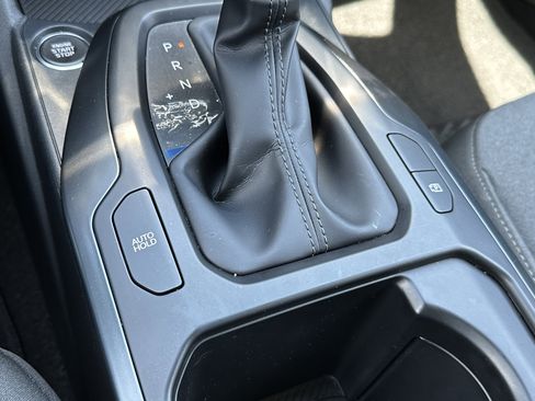 Used 2025 Kia K4 LXS image 33