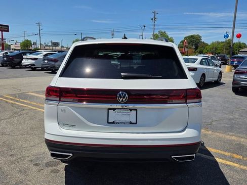 New 2026 Volkswagen Atlas SE FWD image 10