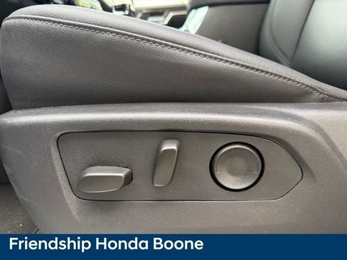 Used 2025 Chevrolet Silverado 1500 RST w/ Convenience Package II AWD/4WD image 21