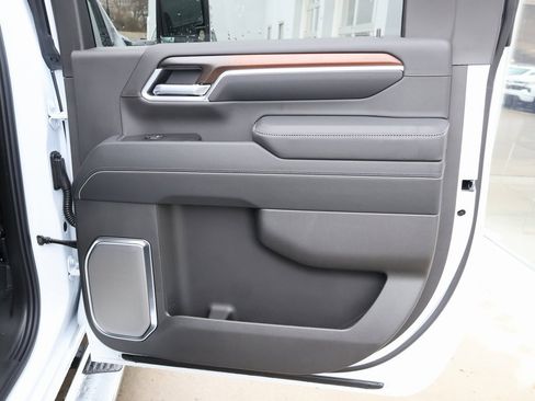 New 2026 GMC Sierra 3500 Denali w/ Denali Reserve Package image 42