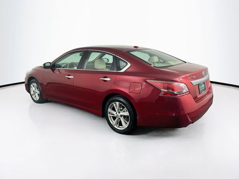 Used 2013 Nissan Altima 2.5 SL w/ 2.5 Moonroof Pkg FWD image 5
