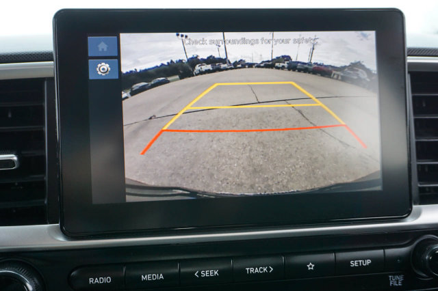Used 2024 Hyundai Venue SEL FWD image 25