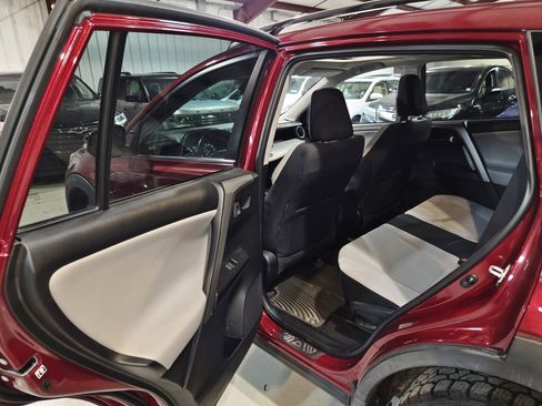 Used 2018 Toyota RAV4 Adventure AWD/4WD image 20