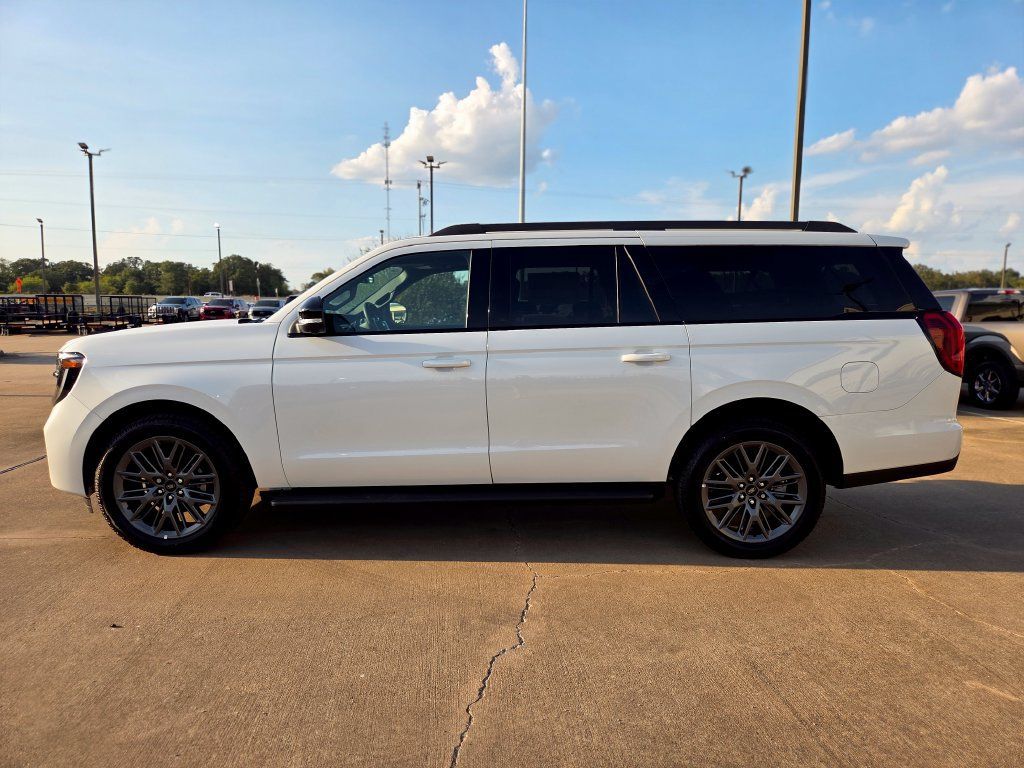 New 2026 Ford Expedition Max Platinum w/ Stealth Appearance Package AWD/4WD image 8