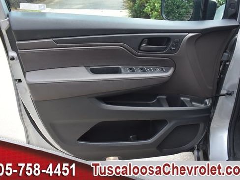 Used 2019 Honda Odyssey EX-L image 18