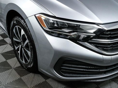 Used 2024 Volkswagen Jetta S FWD image 31