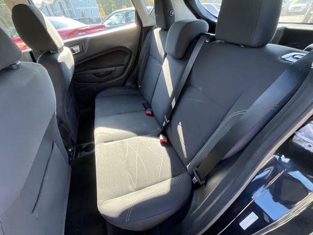 Used 2015 Ford Fiesta SE w/ Comfort Package FWD image 12