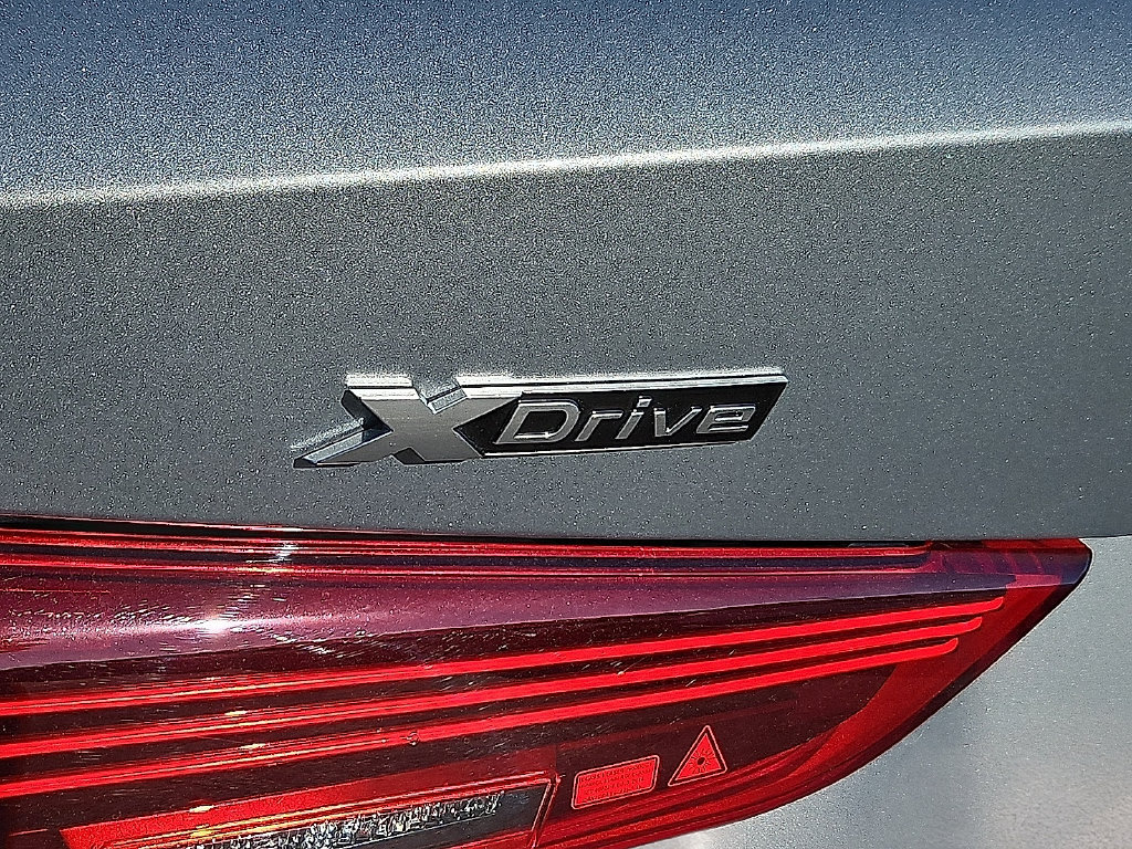 Used 2025 BMW M4 xDrive Competition AWD/4WD image 15