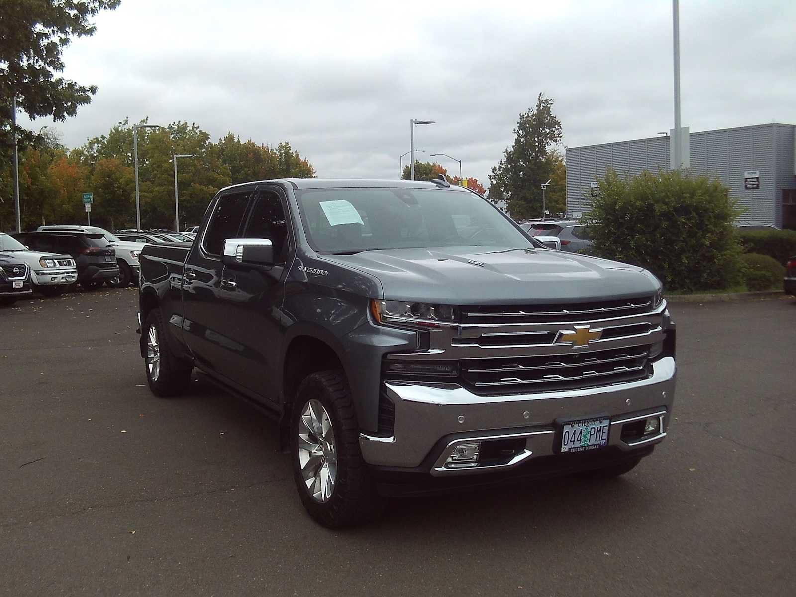 Used 2019 Chevrolet Silverado 1500 LTZ w/ LTZ Premium Package AWD/4WD image 7