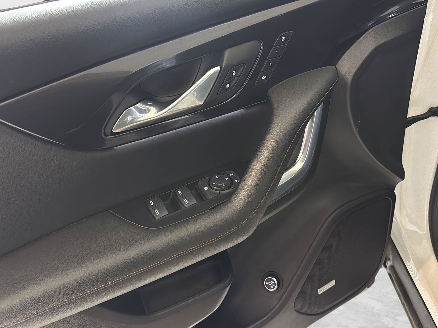Used 2019 Chevrolet Blazer Premier w/ Sun and Wheels Package FWD image 18