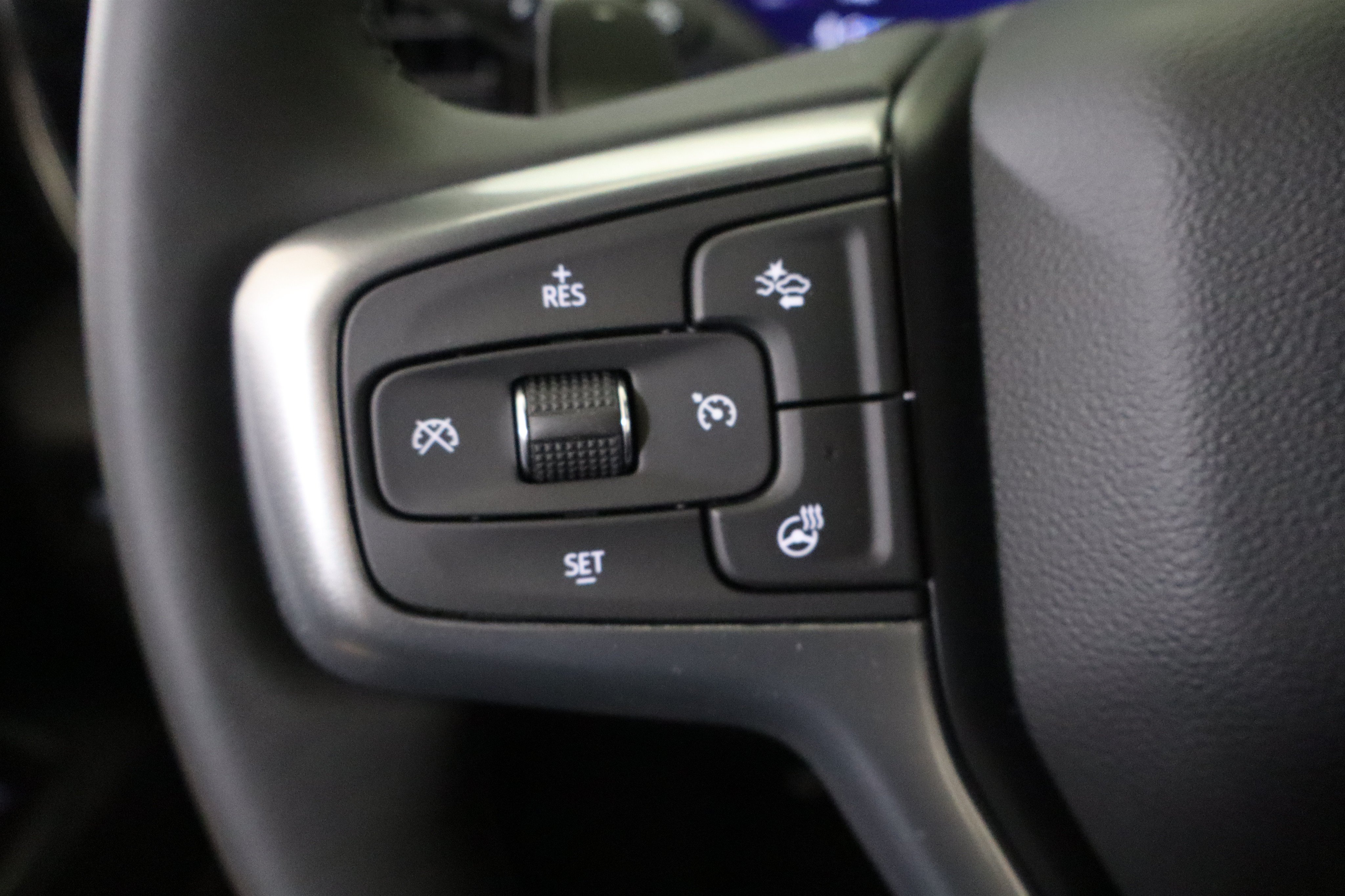 New 2026 Chevrolet Silverado 1500 RST w/ Redline Edition AWD/4WD image 30