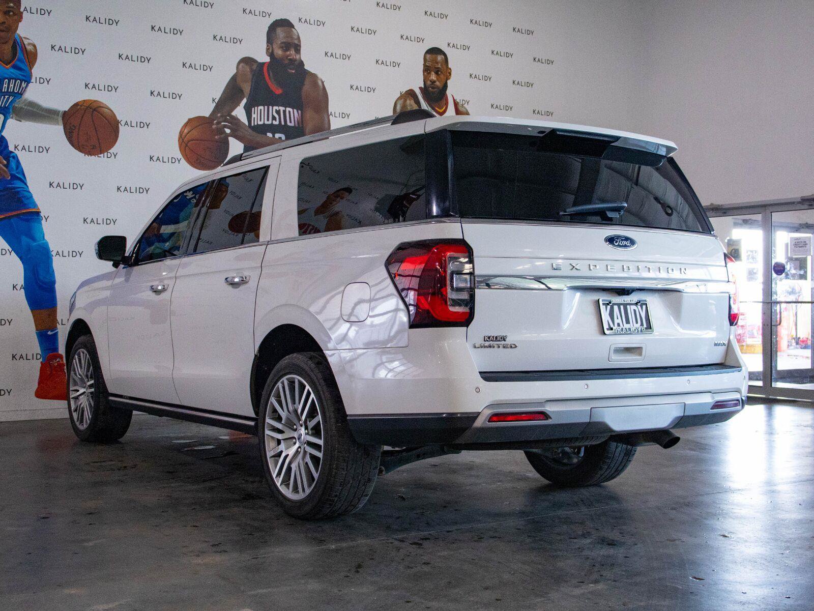 Used 2023 Ford Expedition Max Limited AWD/4WD image 23