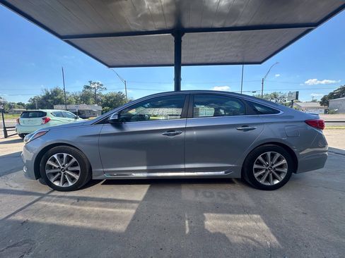 Used 2017 Hyundai Sonata Limited w/ Ultimate Package 04 FWD image 5