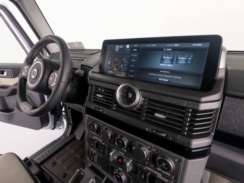 Used 2025 INEOS Grenadier Station Wagon AWD/4WD image 30