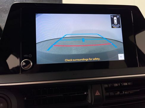Certified 2024 Toyota Prius LE AWD/4WD image 21