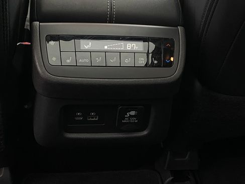 Used 2023 Nissan Pathfinder Platinum w/ Lighting Package (N92) image 18