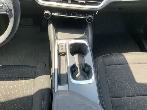 Used 2025 Chevrolet Equinox EV LT w/ LPO, All-Weather Mat Package FWD image 43