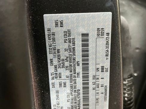 Used 2025 Lincoln Corsair Reserve AWD/4WD image 31