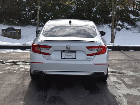 Certified 2022 Honda Accord Sport image 28