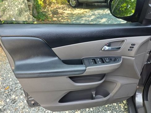 Used 2016 Honda Odyssey Touring image 11