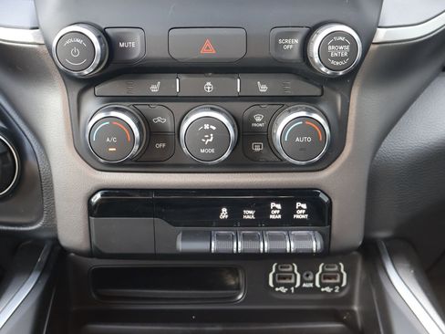 Used 2020 RAM 1500 Big Horn image 18