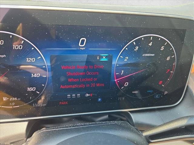 Used 2025 Mercedes-Benz GLC 300 image 10