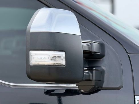 Used 2019 Ford F250 Platinum w/ Platinum Ultimate Package AWD/4WD image 9