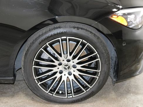 Used 2025 Mercedes-Benz C 300 Sedan image 43