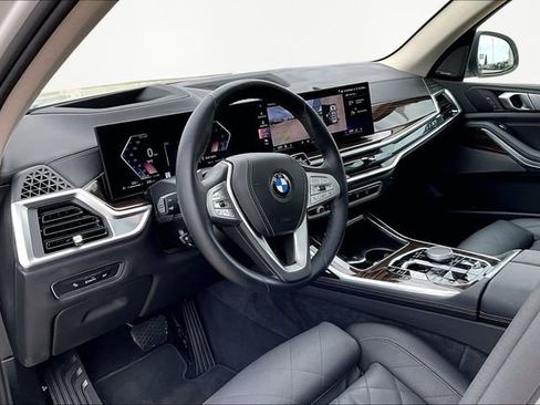 Used 2026 BMW X7 xDrive40i AWD/4WD image 13