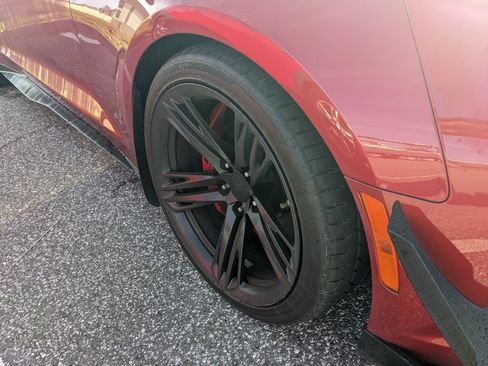 Used 2019 Chevrolet Camaro ZL1 image 17