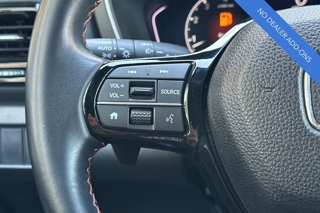 Used 2025 Honda Pilot Sport image 26