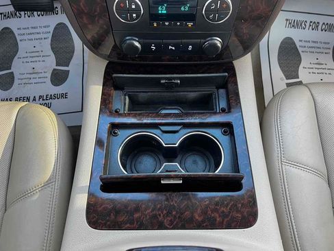 Used 2014 GMC Yukon Denali image 34