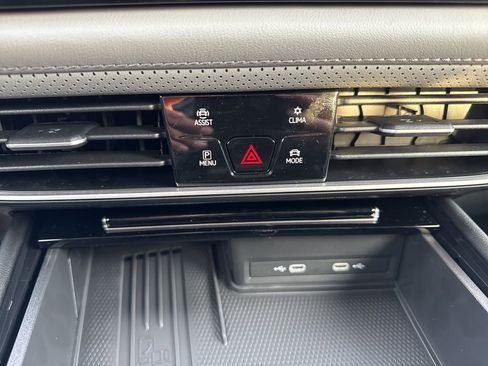 Certified 2026 Volkswagen Atlas Peak Edition AWD/4WD image 27